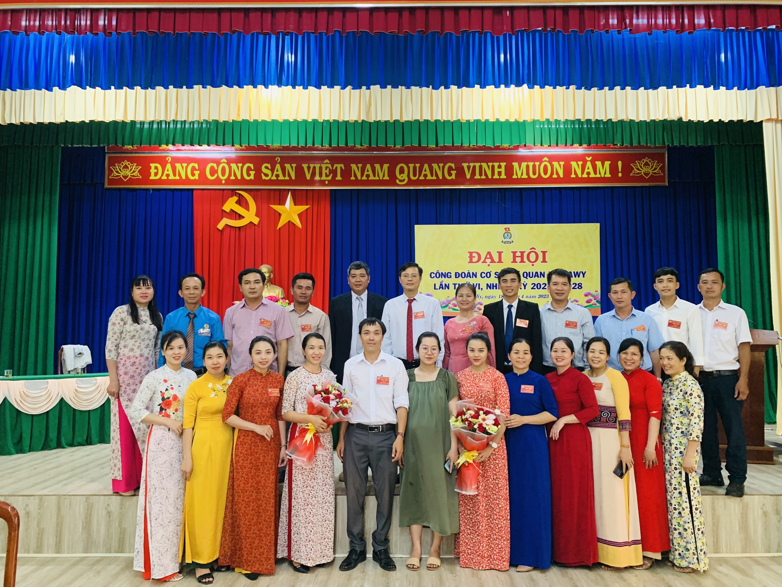 ĐẠI HỘI CÔNG ĐOÀN CƠ SỞ CƠ QUAN XÃ EA WY NHIỆM KỲ 2023-2028